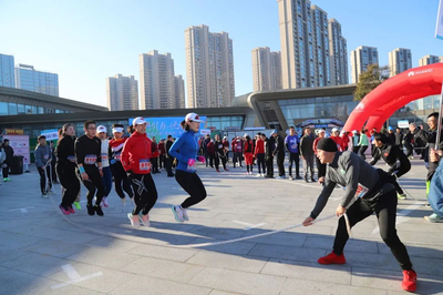 经开区“华发杯”冬季运动会 以运动之名，促文化交融与营商环境优化